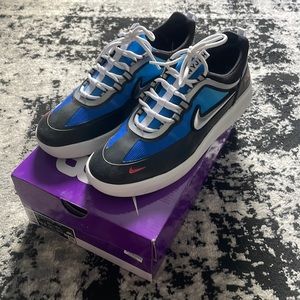 Nike sb Nyjah free 2 x samborghini size 9m